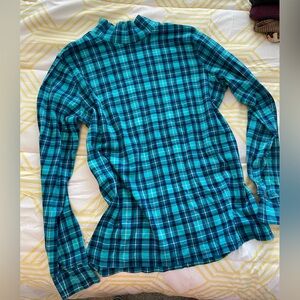 Lands End Women’s Mock Neck Shirt